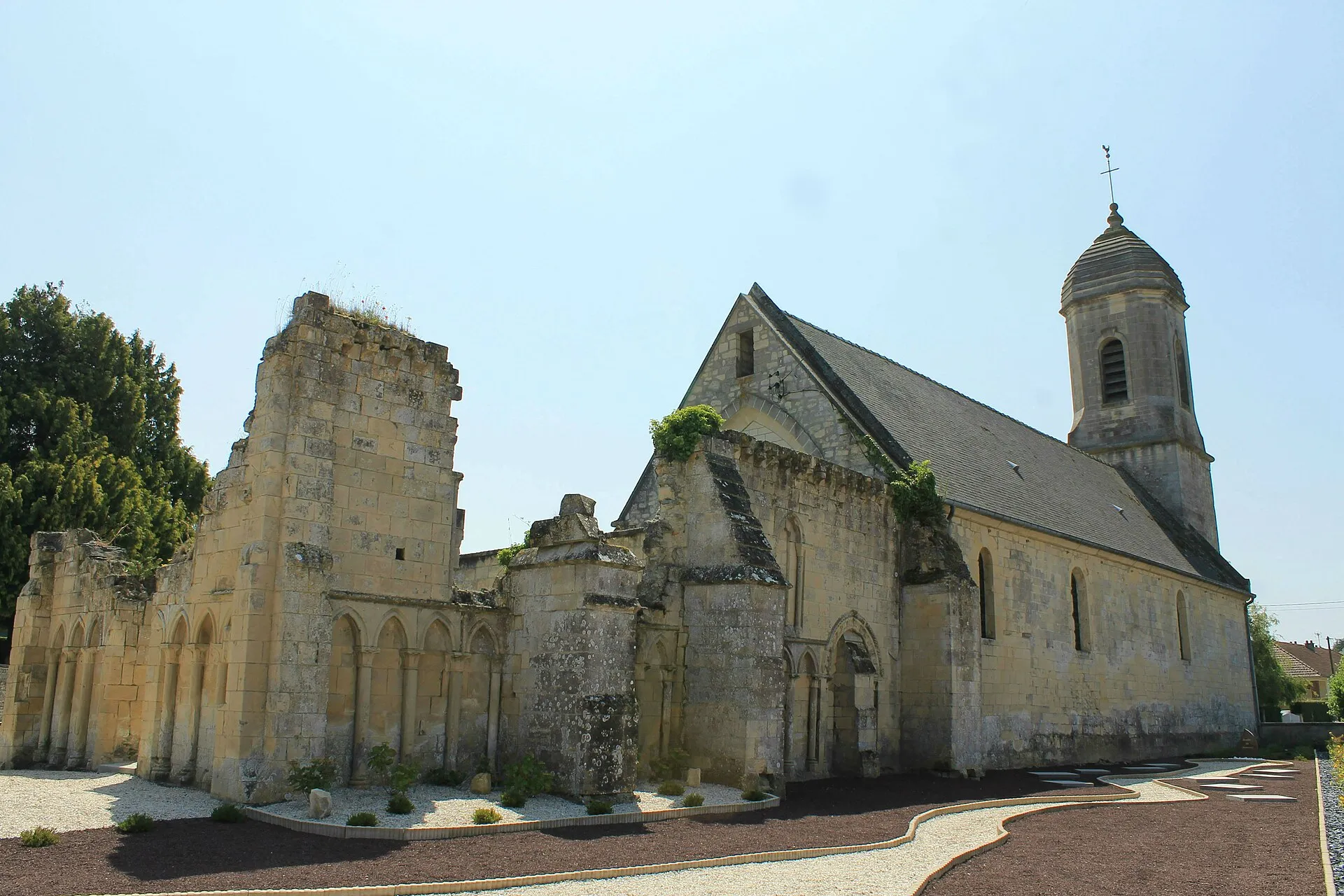 L’église Saint-André de Cristot
